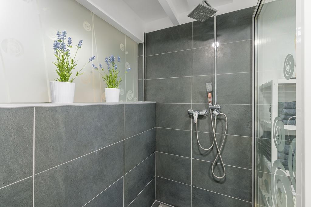 לובליאנה Trzaska Duplex Urban Apartment מראה חיצוני תמונה